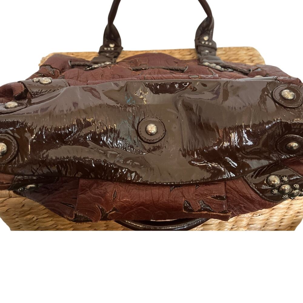 Kippys Brown Glossed Leather Floral Embossed Large Shoulder Bag‎ - Picture 7 of 12